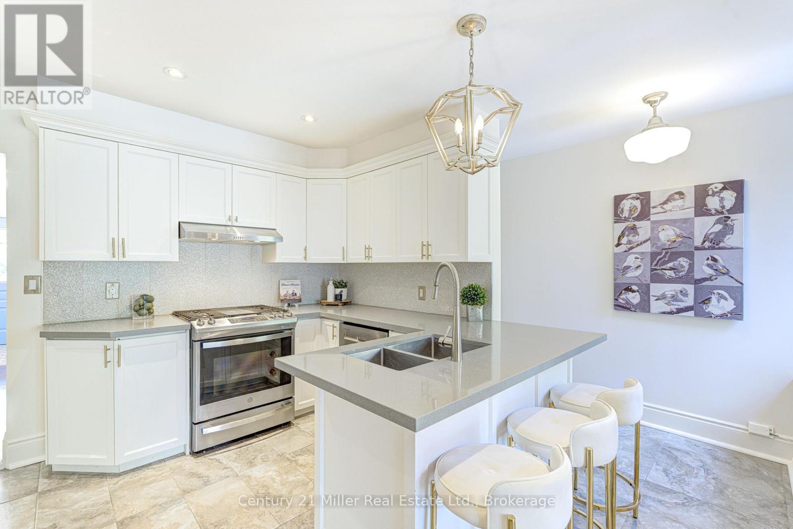 82 Withrow Avenue, Toronto, Ontario  M4K 1C9 - Photo 14 - E12420771
