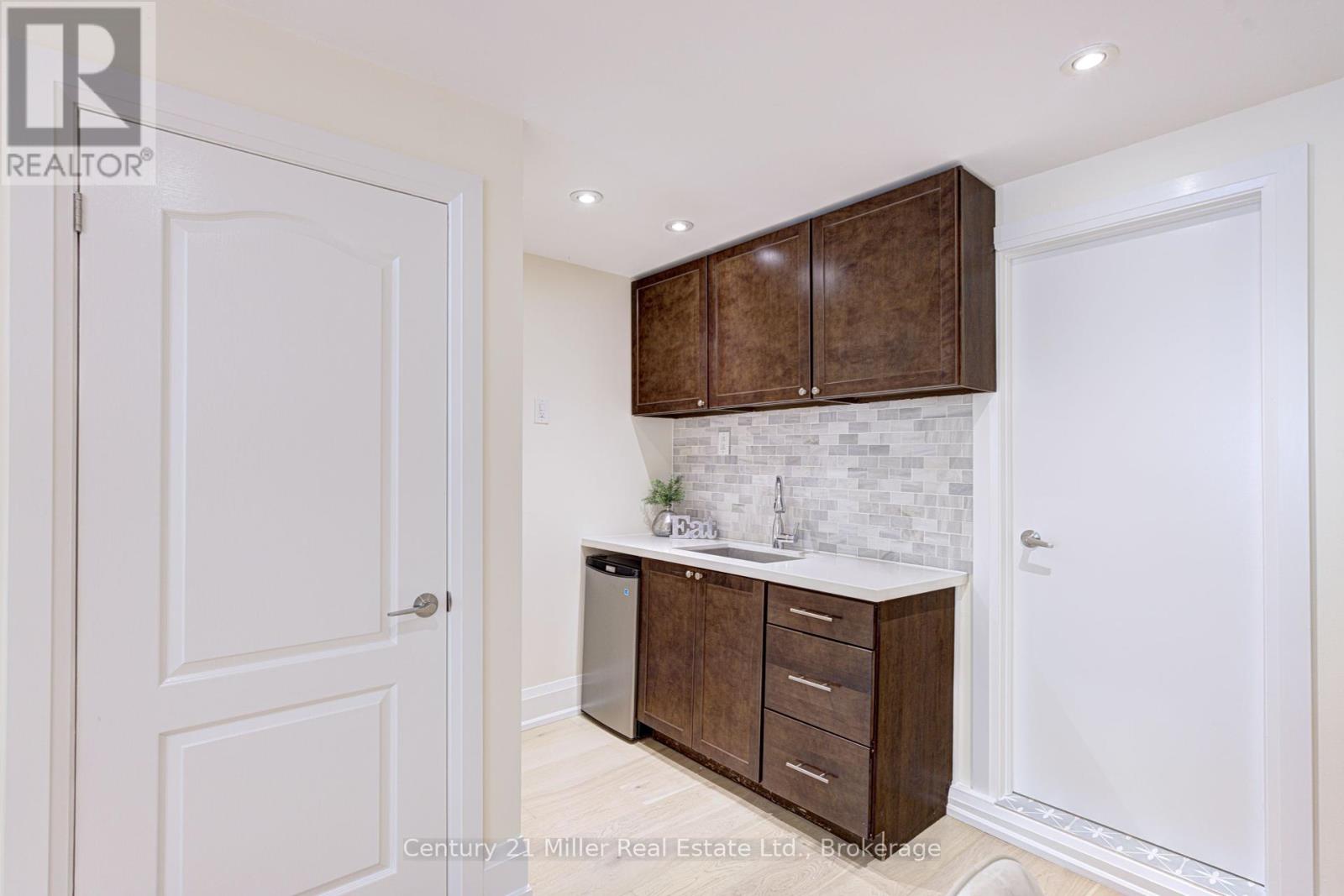 82 Withrow Avenue, Toronto, Ontario  M4K 1C9 - Photo 34 - E12420771