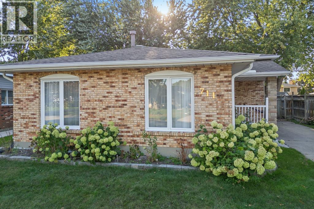 711 Frost COURT, Sarnia, Ontario