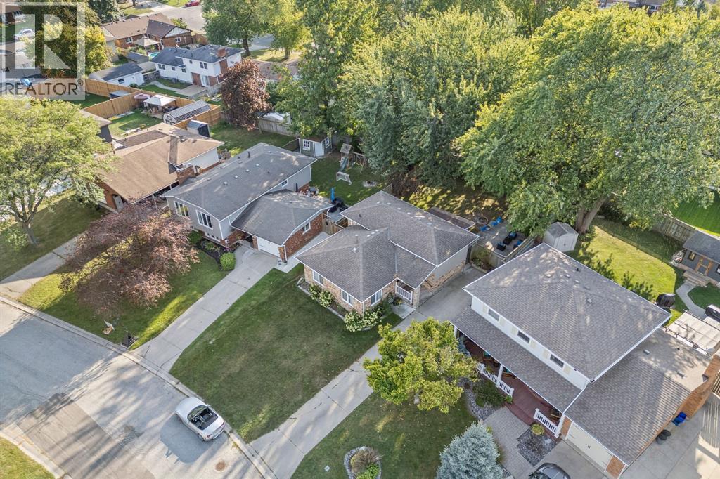 711 Frost Court, Sarnia, Ontario  N7S 4H2 - Photo 45 - 25023874