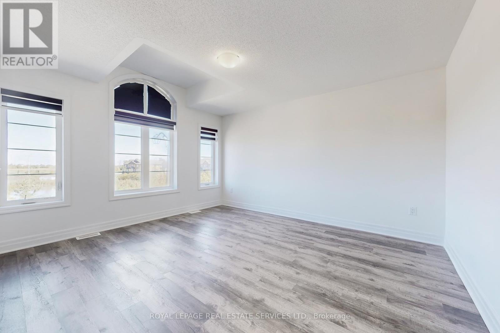 1388 Sycamore Garden, Milton (Cb Cobban), Ontario  L9E 1R3 - Photo 17 - W12420780