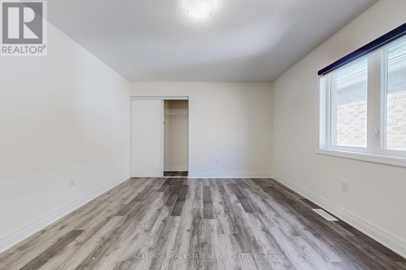 1388 Sycamore Garden, Milton (Cb Cobban), Ontario  L9E 1R3 - Photo 19 - W12420780
