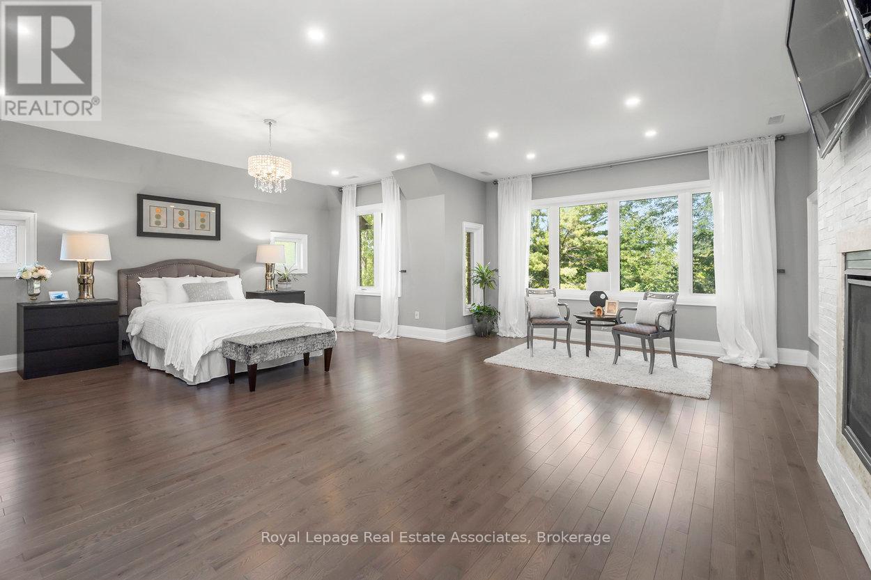 1285 Mineola Gardens, Mississauga, Ontario  L5G 3Y5 - Photo 19 - W12420783
