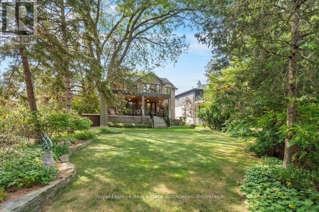 1285 Mineola Gardens, Mississauga, Ontario  L5G 3Y5 - Photo 45 - W12420783
