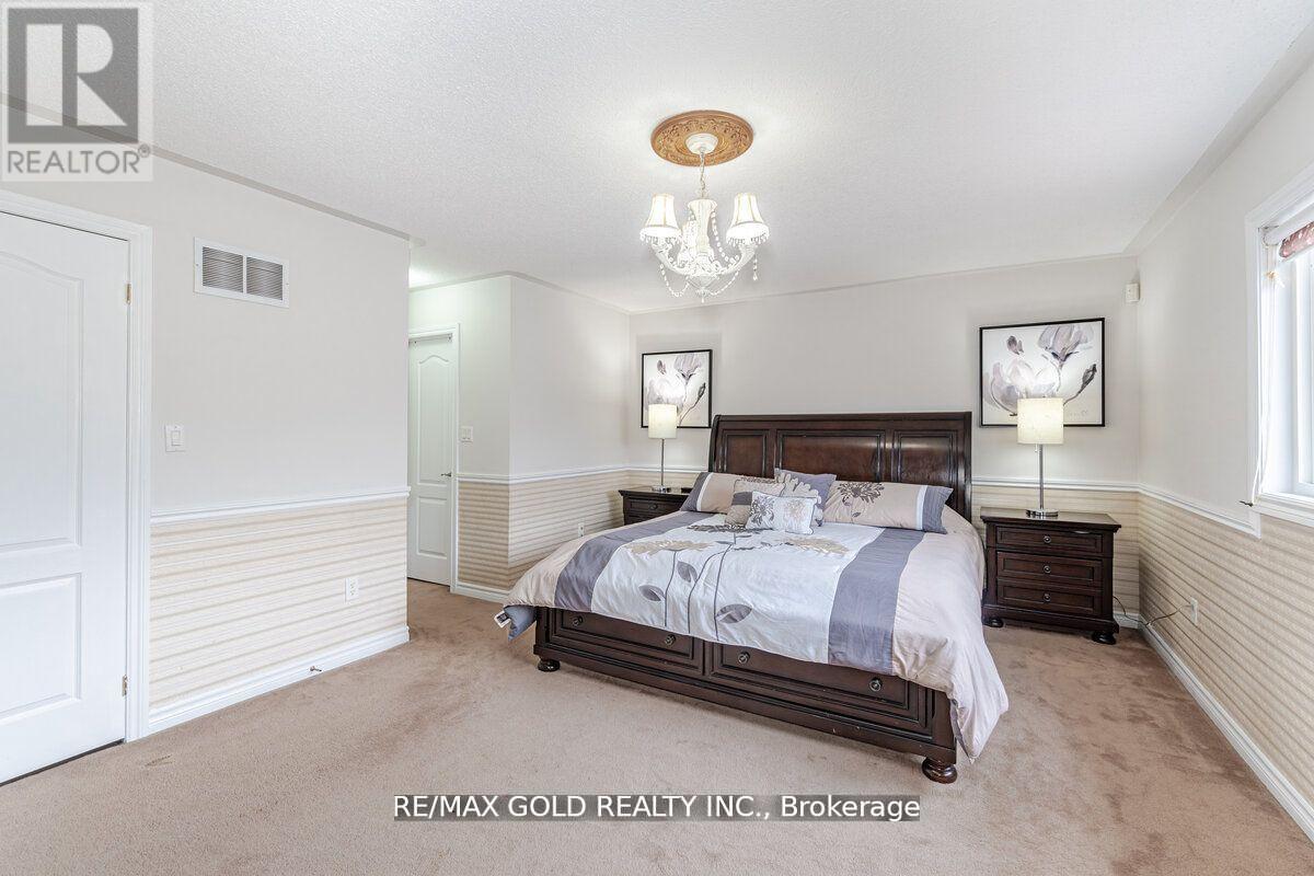 29 Ocean Ridge Drive, Brampton, Ontario  L6R 3K5 - Photo 20 - W12420814