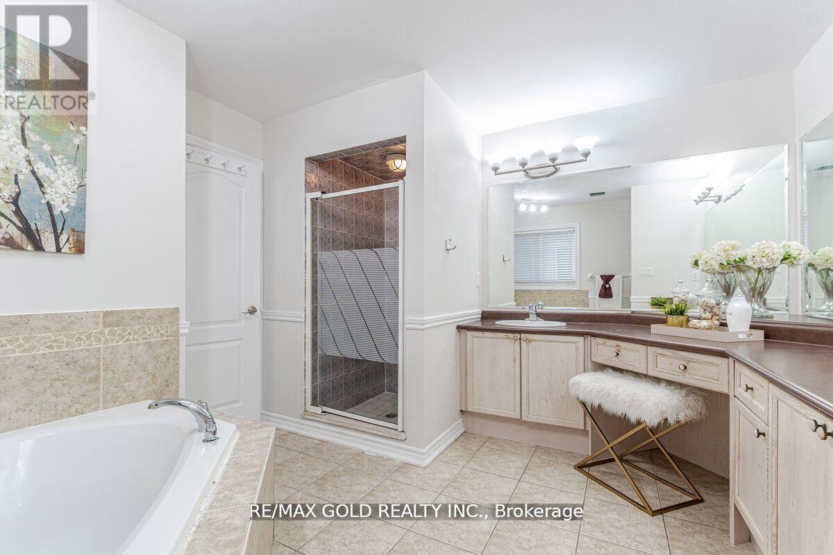 29 Ocean Ridge Drive, Brampton, Ontario  L6R 3K5 - Photo 21 - W12420814