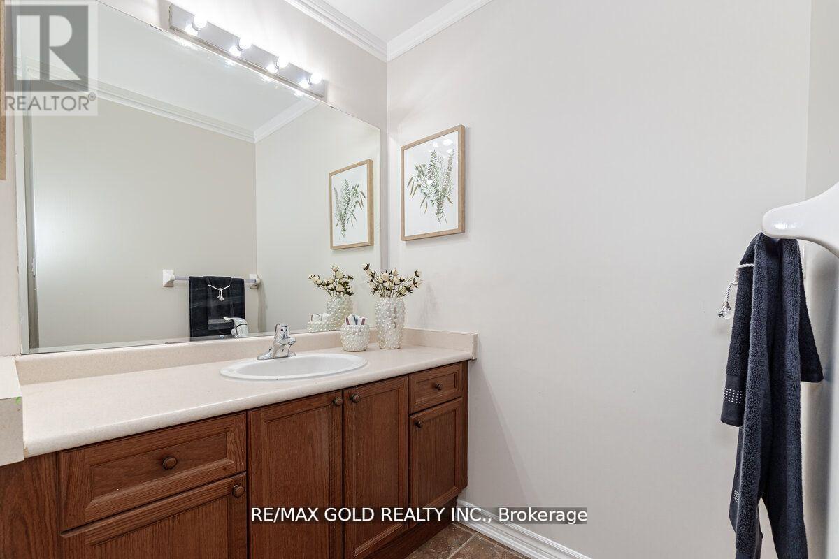 29 Ocean Ridge Drive, Brampton, Ontario  L6R 3K5 - Photo 25 - W12420814