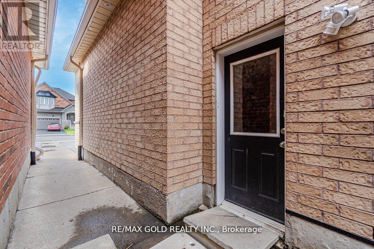 29 Ocean Ridge Drive, Brampton, Ontario  L6R 3K5 - Photo 40 - W12420814