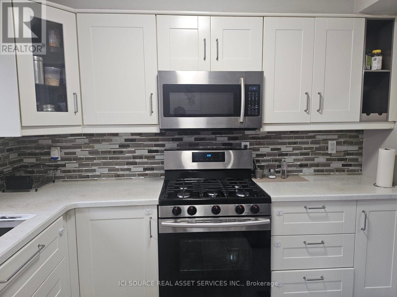 19 Piane Avenue, Brampton, Ontario  L6Y 4X8 - Photo 25 - W12420816