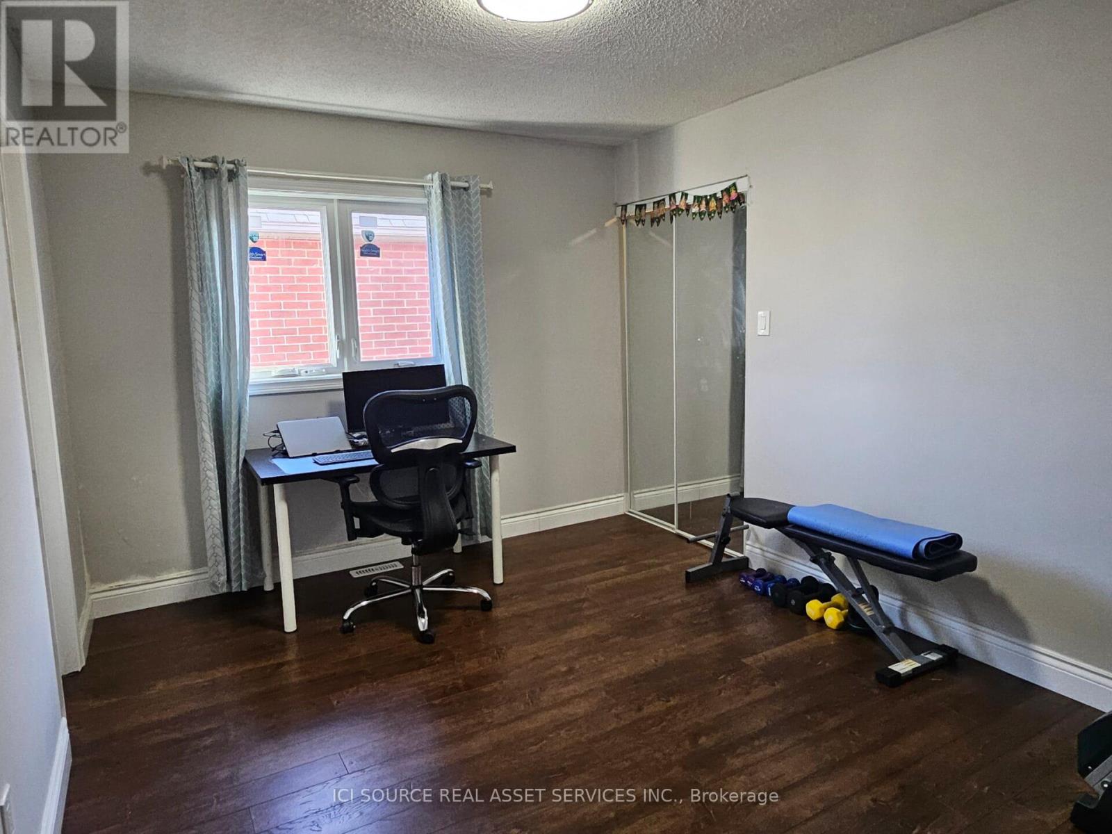 19 Piane Avenue, Brampton, Ontario  L6Y 4X8 - Photo 34 - W12420816