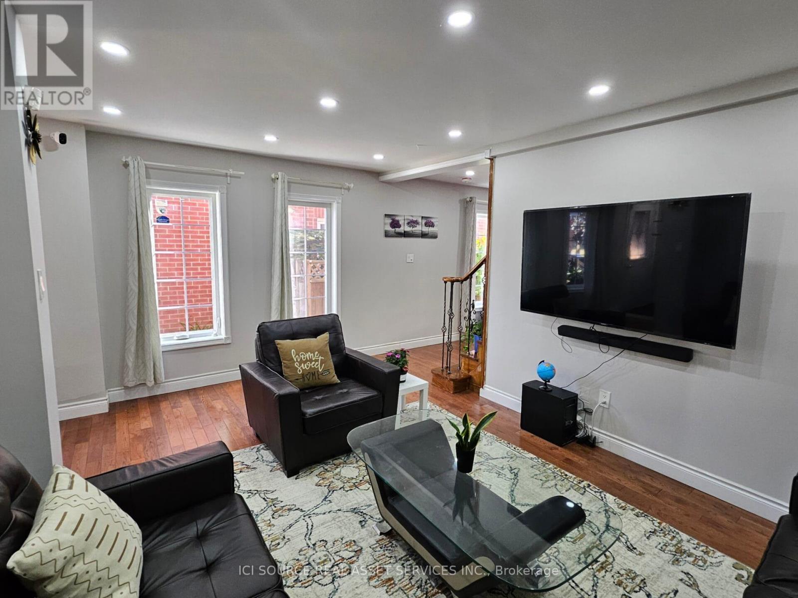 19 Piane Avenue, Brampton, Ontario  L6Y 4X8 - Photo 8 - W12420816