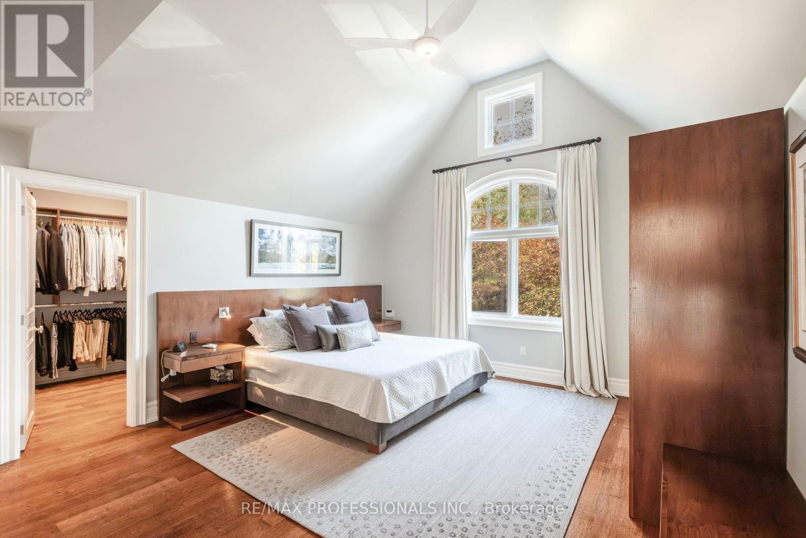 80 Kingsway Crescent, Toronto, Ontario  M8X 2R6 - Photo 22 - W12420828
