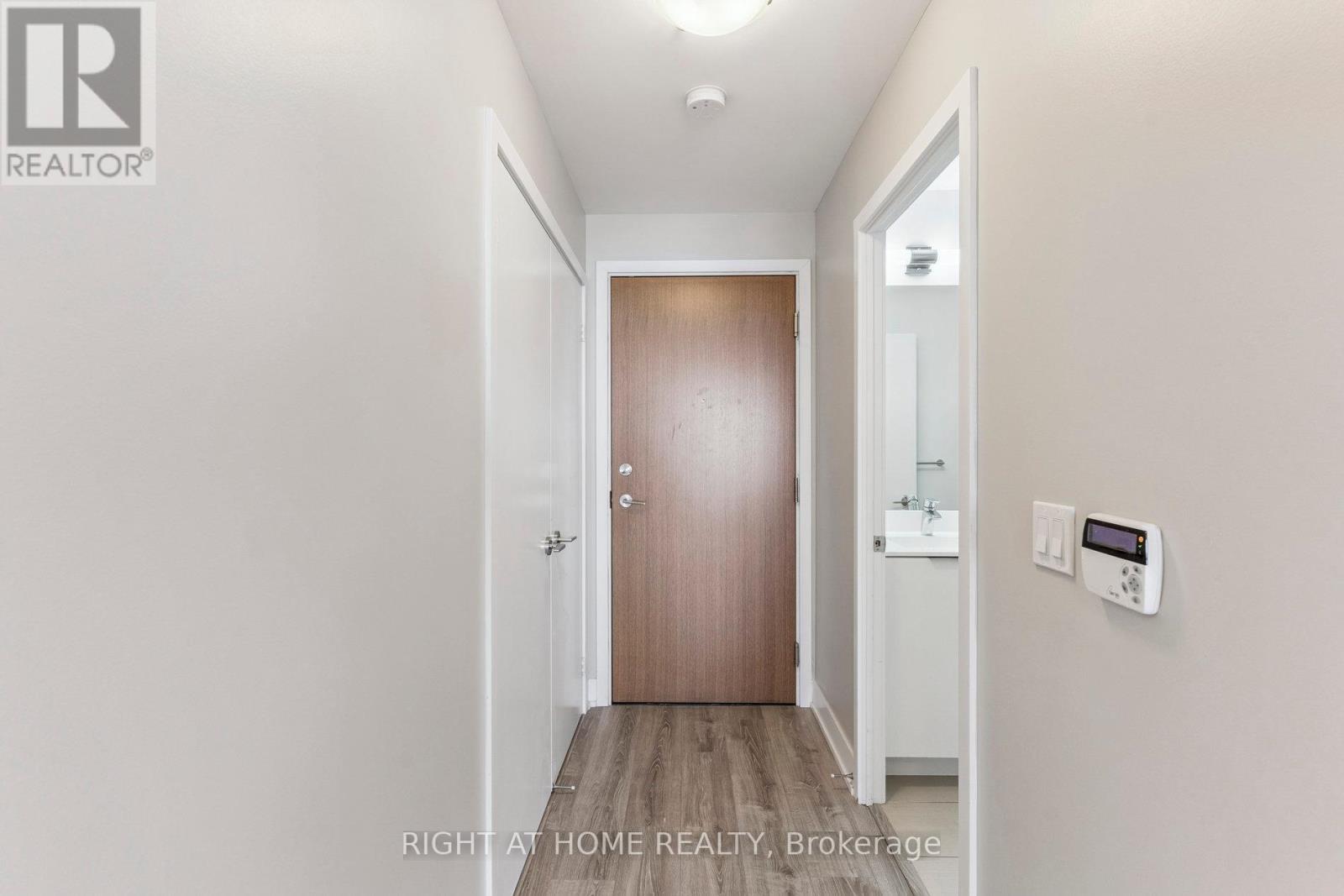 1409 - 20 Shore Breeze Drive, Toronto, Ontario  M8V 0C7 - Photo 10 - W12420839