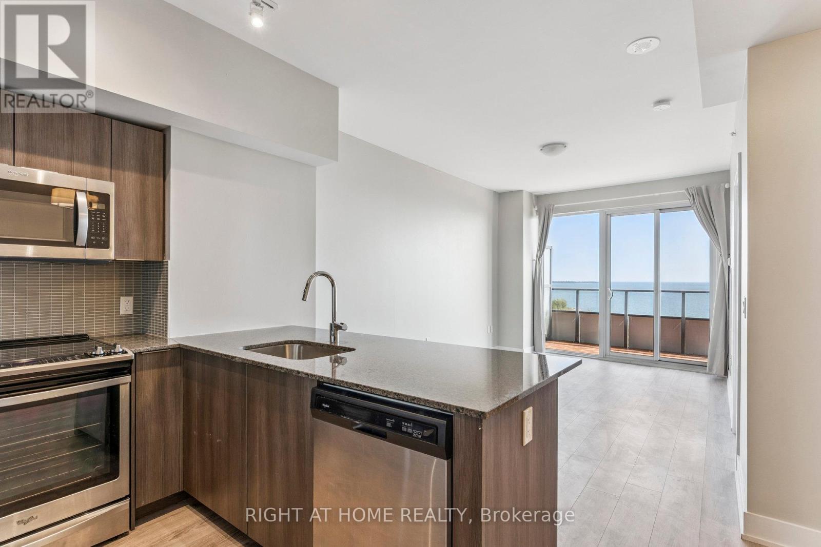 1409 - 20 Shore Breeze Drive, Toronto, Ontario  M8V 0C7 - Photo 11 - W12420839