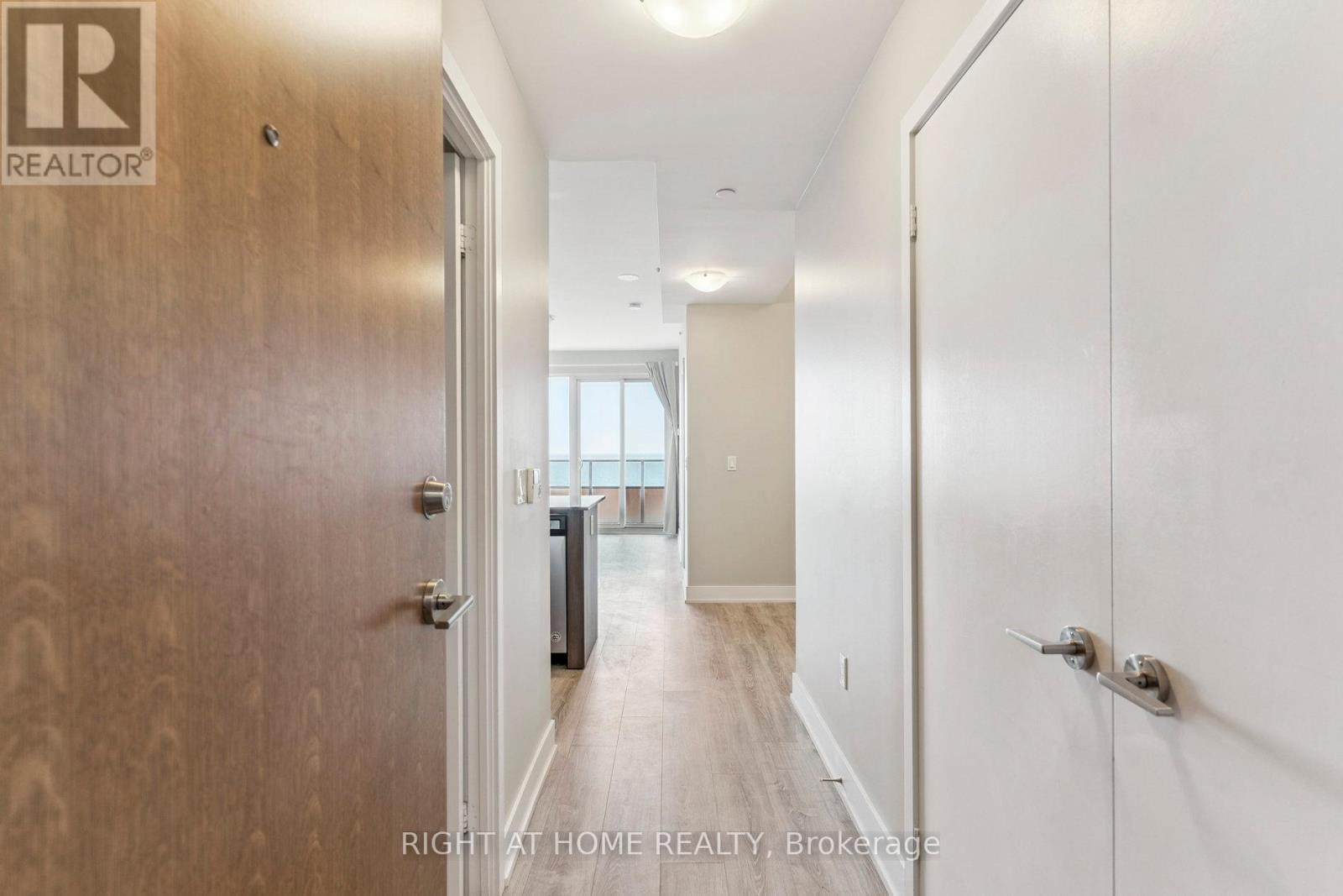 1409 - 20 Shore Breeze Drive, Toronto, Ontario  M8V 0C7 - Photo 9 - W12420839