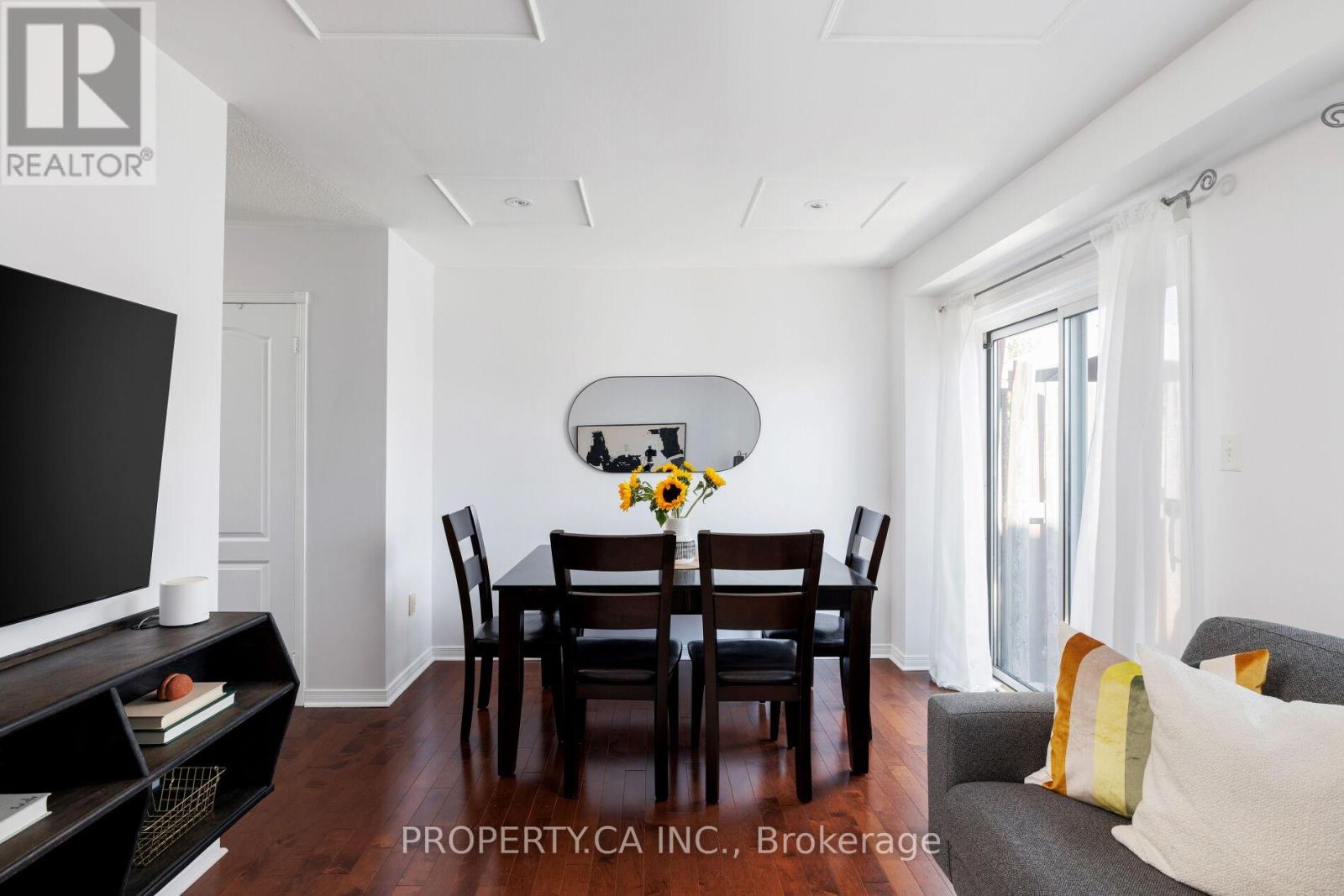 42 West Oak Crescent, Toronto, Ontario  M9N 3Z4 - Photo 15 - W12420878
