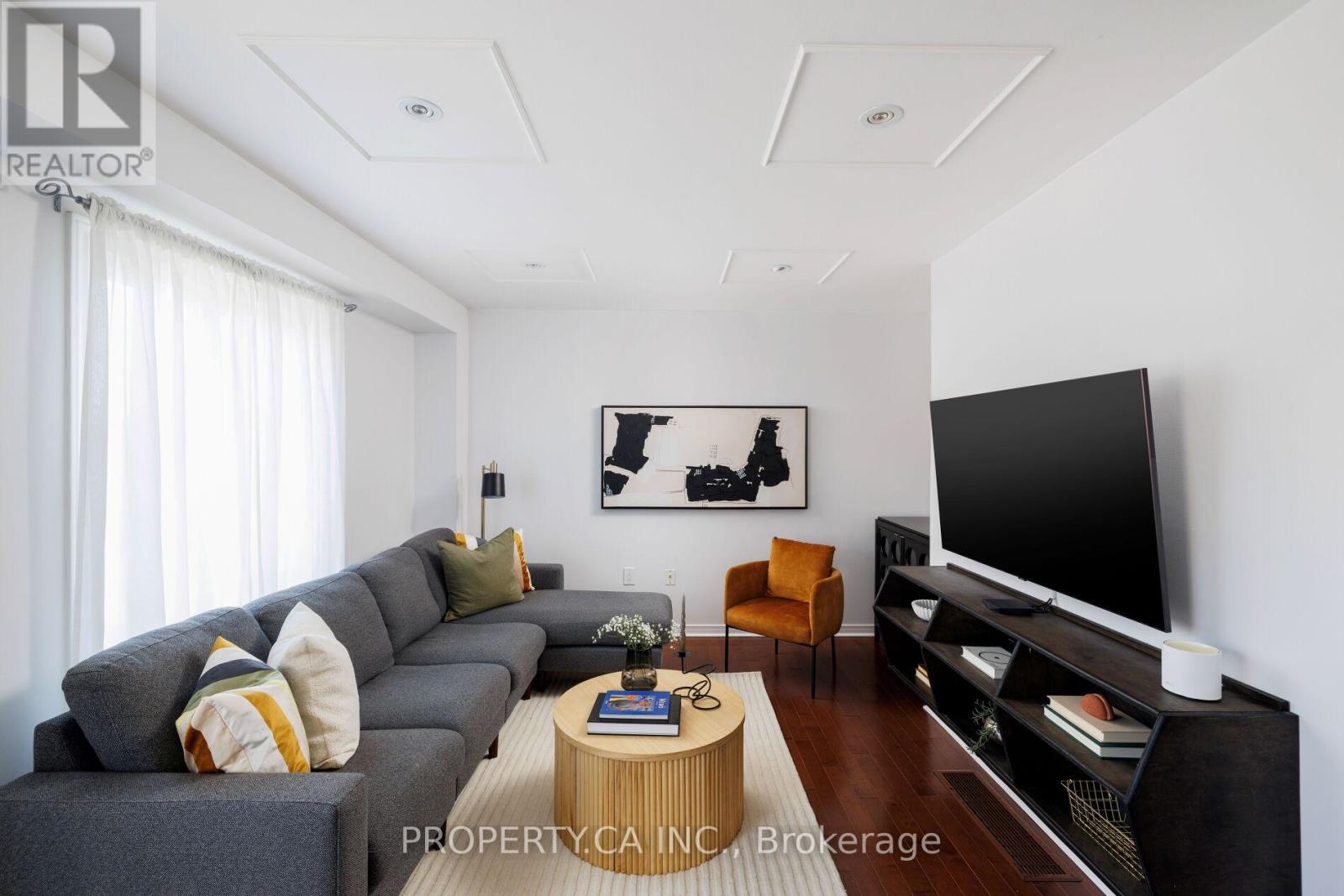 42 West Oak Crescent, Toronto, Ontario  M9N 3Z4 - Photo 16 - W12420878