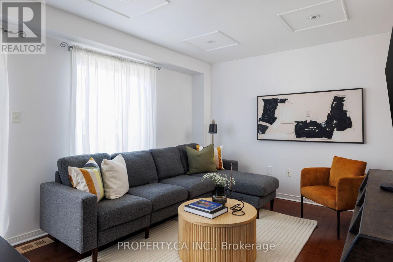 42 West Oak Crescent, Toronto, Ontario  M9N 3Z4 - Photo 17 - W12420878