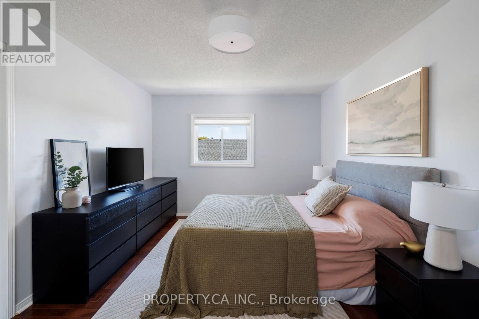42 West Oak Crescent, Toronto, Ontario  M9N 3Z4 - Photo 25 - W12420878