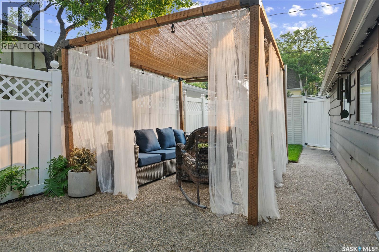 2852 Rae Street, Regina, Saskatchewan  S4S 1R3 - Photo 44 - SK013777