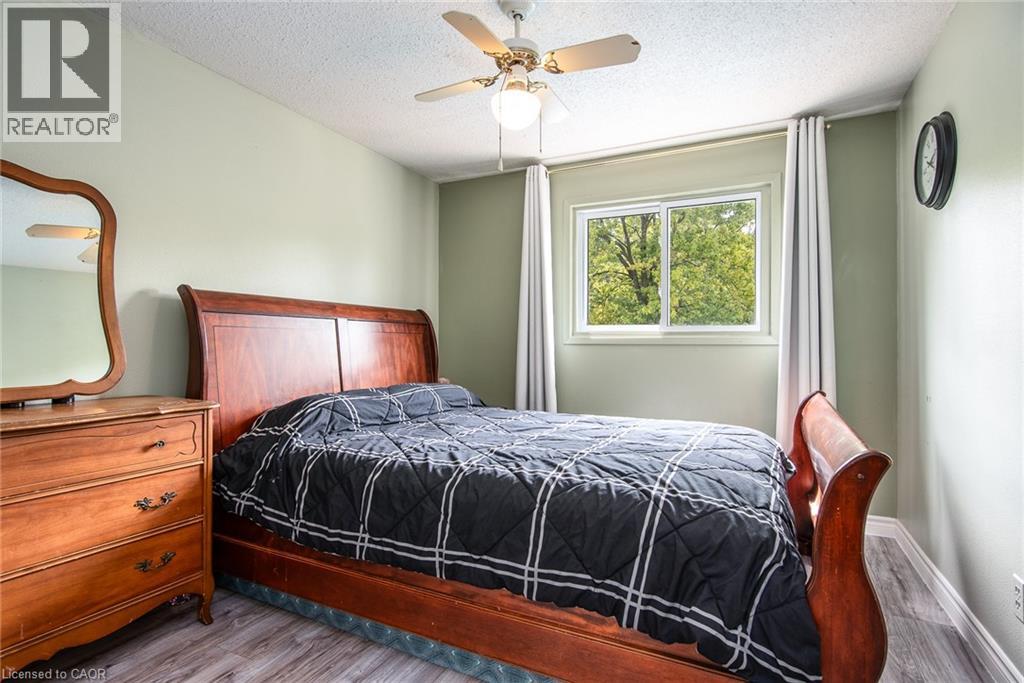 568 Strasburg Road, Kitchener, Ontario  N2E 1T8 - Photo 12 - 40769929