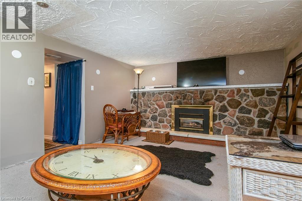 568 Strasburg Road, Kitchener, Ontario  N2E 1T8 - Photo 16 - 40769929