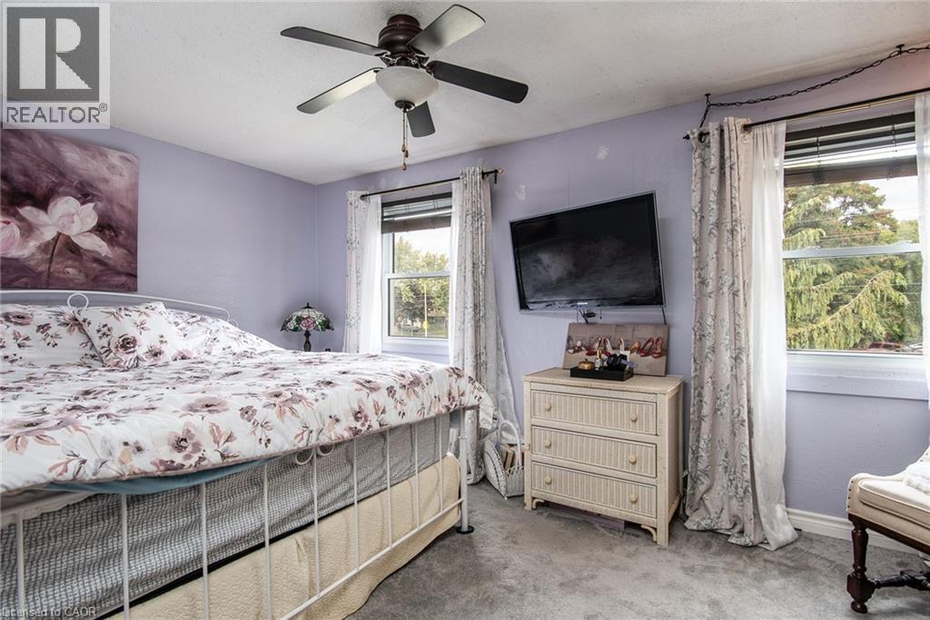 568 Strasburg Road, Kitchener, Ontario  N2E 1T8 - Photo 11 - 40769929