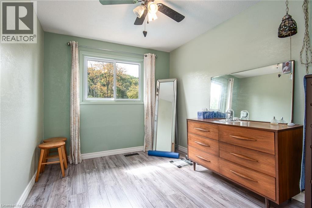 568 Strasburg Road, Kitchener, Ontario  N2E 1T8 - Photo 13 - 40769929