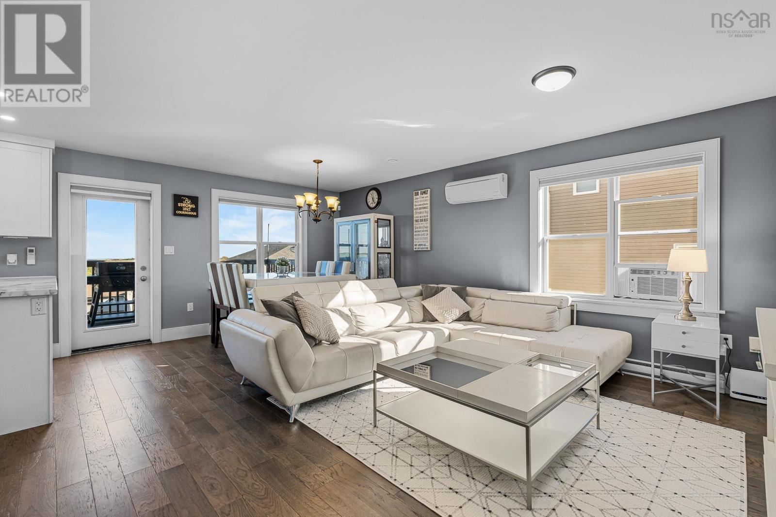 Property at 61 Executive Drive image 5