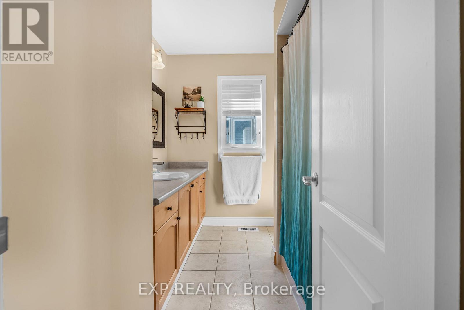 117 Glenmeadow Crescent, Hamilton, Ontario  L8E 6C1 - Photo 22 - X12420758