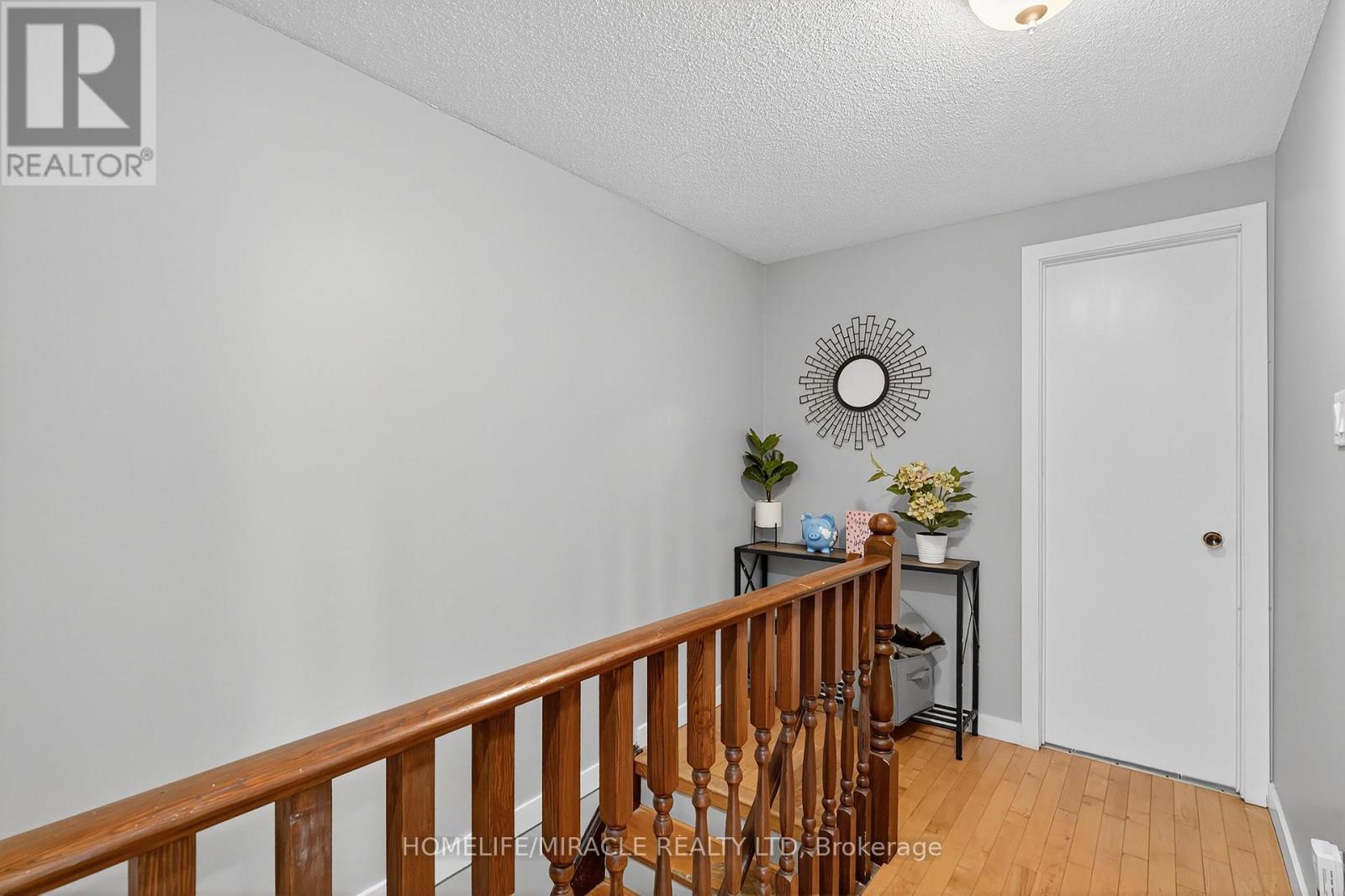 28 - 1318 Highbury Avenue N, London East, Ontario  N5Y 5E5 - Photo 15 - X12420879