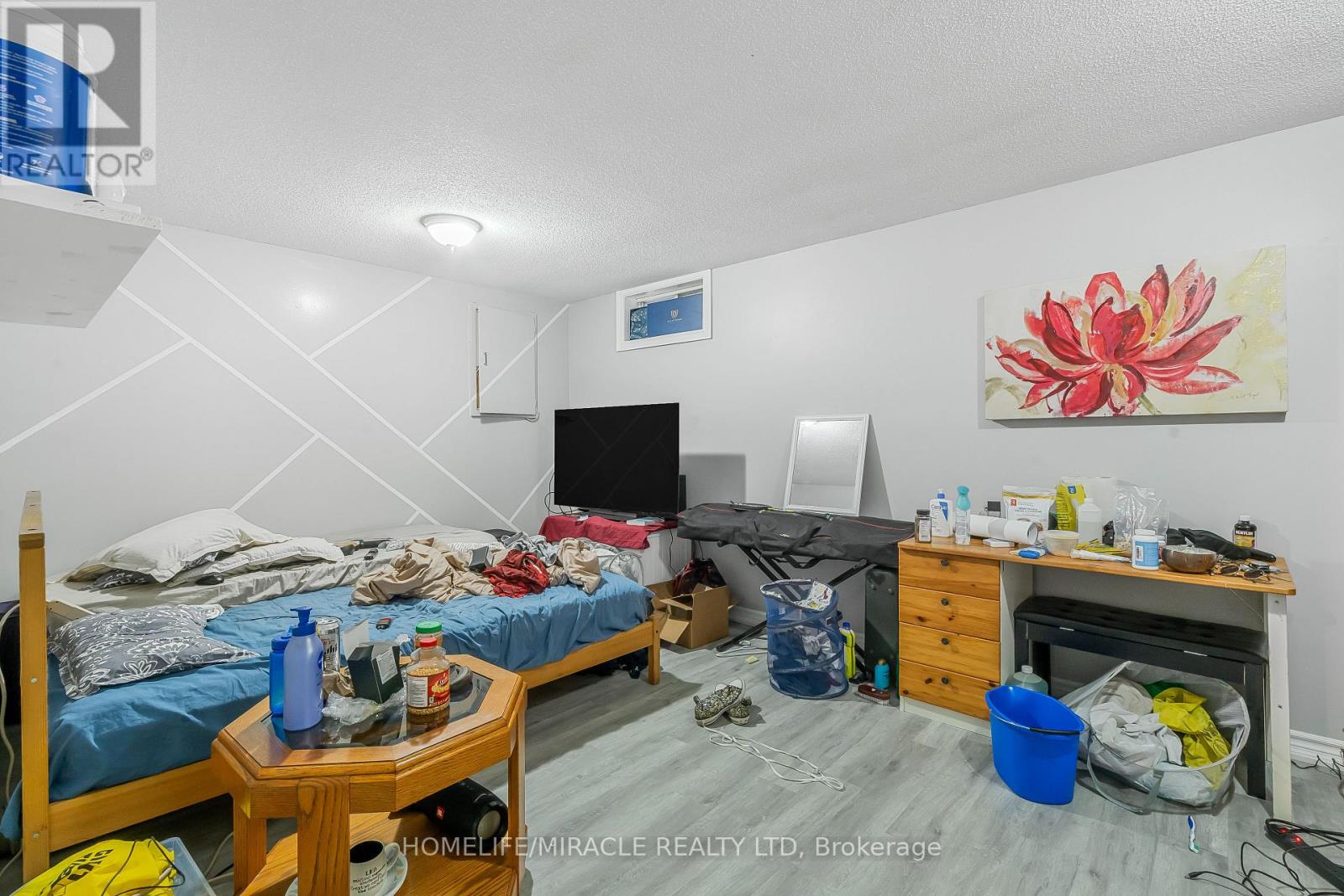 28 - 1318 Highbury Avenue N, London East, Ontario  N5Y 5E5 - Photo 29 - X12420879