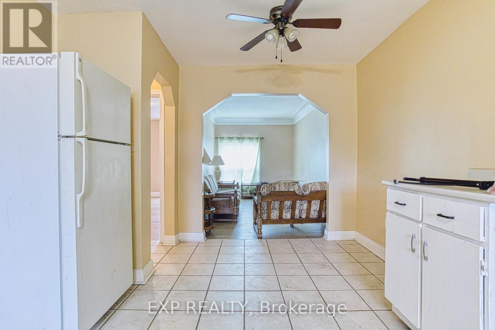 4727-4729 Ferguson Street, Niagara Falls, Ontario  L2E 2Z4 - Photo 14 - X12420883