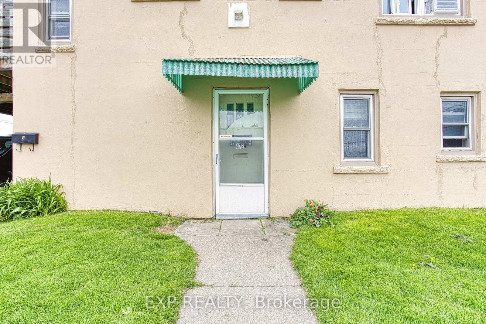 4727-4729 Ferguson Street, Niagara Falls, Ontario  L2E 2Z4 - Photo 4 - X12420883