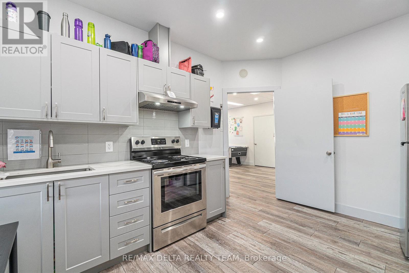 3713 Navan Road, Ottawa, Ontario  K1B 1H9 - Photo 15 - X12149125