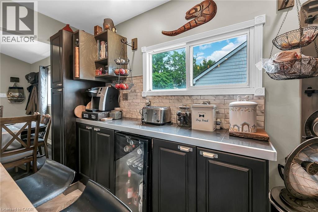 321 East 12th Street, Hamilton, Ontario  L9A 3X9 - Photo 7 - 40772555