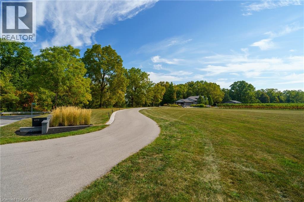 4373 Thirty Road, Beamsville, Ontario  L0R 1B2 - Photo 2 - 40772210