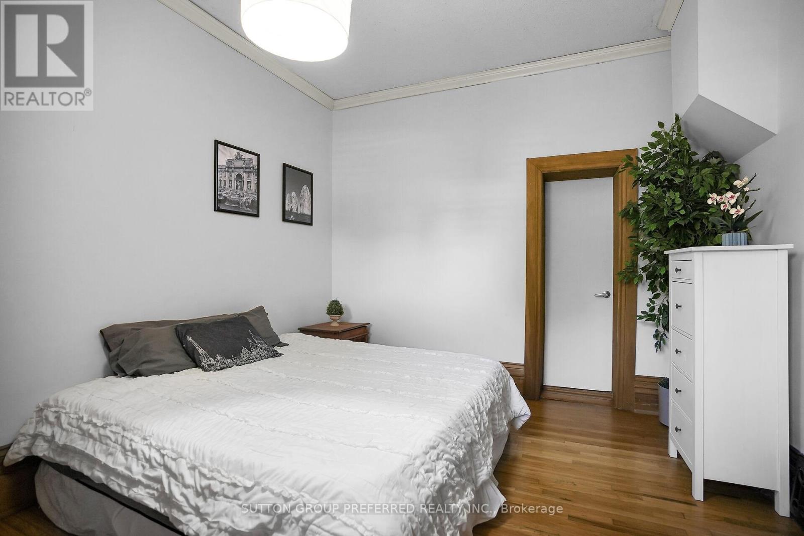 694 Colborne Street, London East, Ontario  N6A 3Z5 - Photo 19 - X12421057