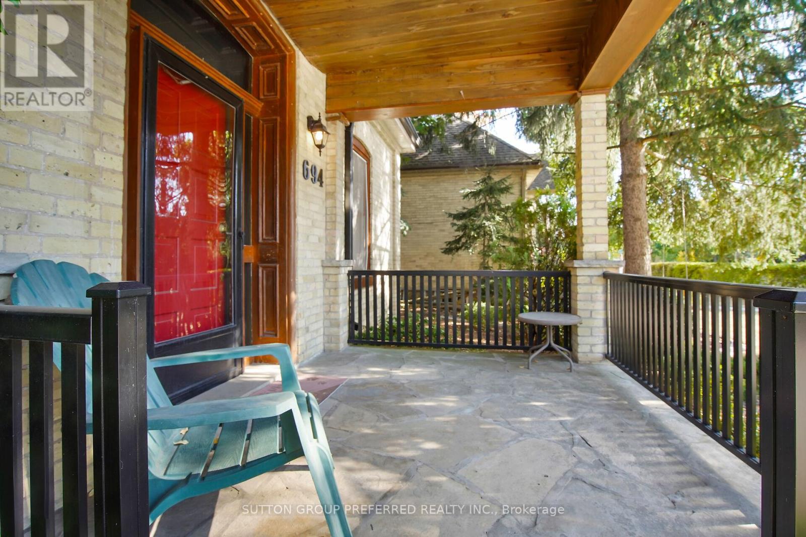 694 Colborne Street, London East, Ontario  N6A 3Z5 - Photo 4 - X12421057