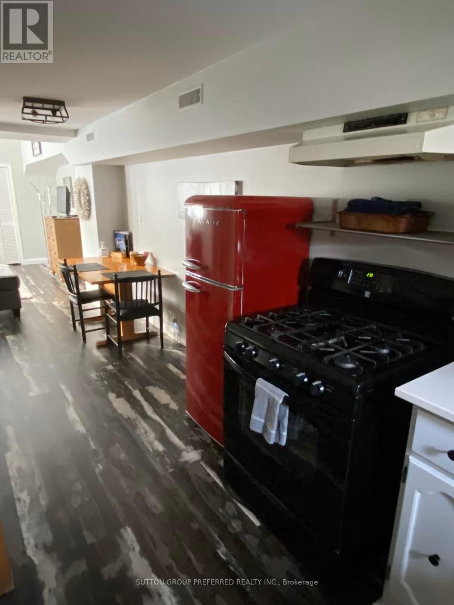 694 Colborne Street, London East, Ontario  N6A 3Z5 - Photo 43 - X12421057