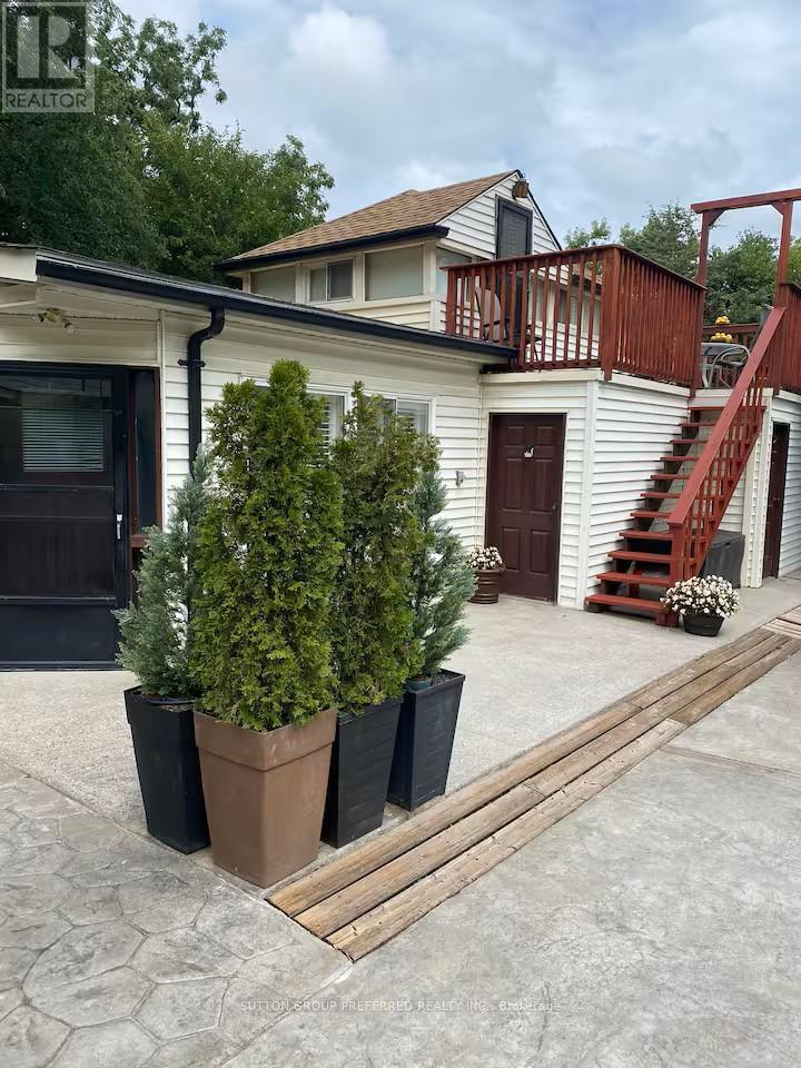 694 Colborne Street, London East, Ontario  N6A 3Z5 - Photo 49 - X12421057