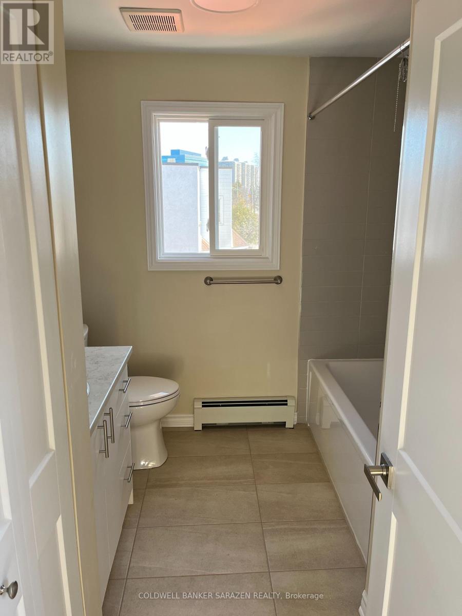 2 - 136 Deschamps Avenue, Ottawa, Ontario  K1L 5Z6 - Photo 10 - X12421094
