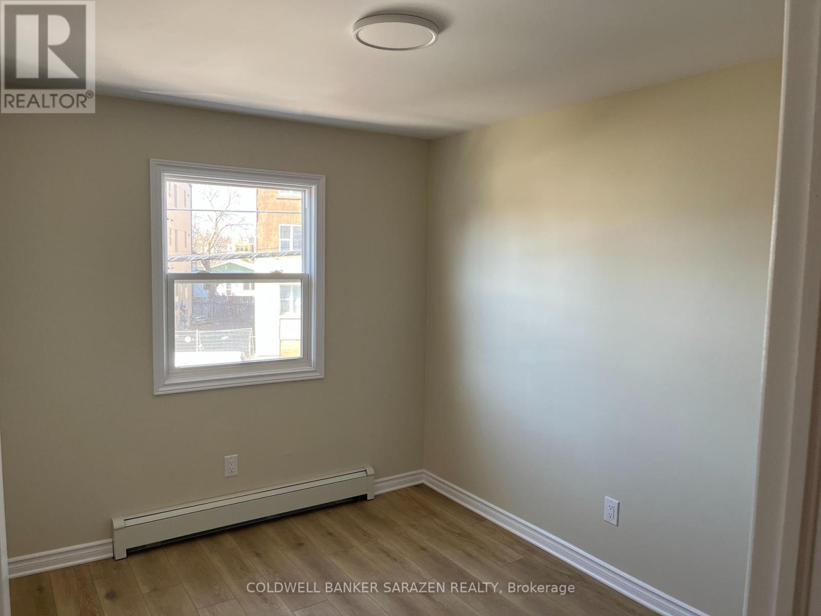 2 - 136 Deschamps Avenue, Ottawa, Ontario  K1L 5Z6 - Photo 17 - X12421094