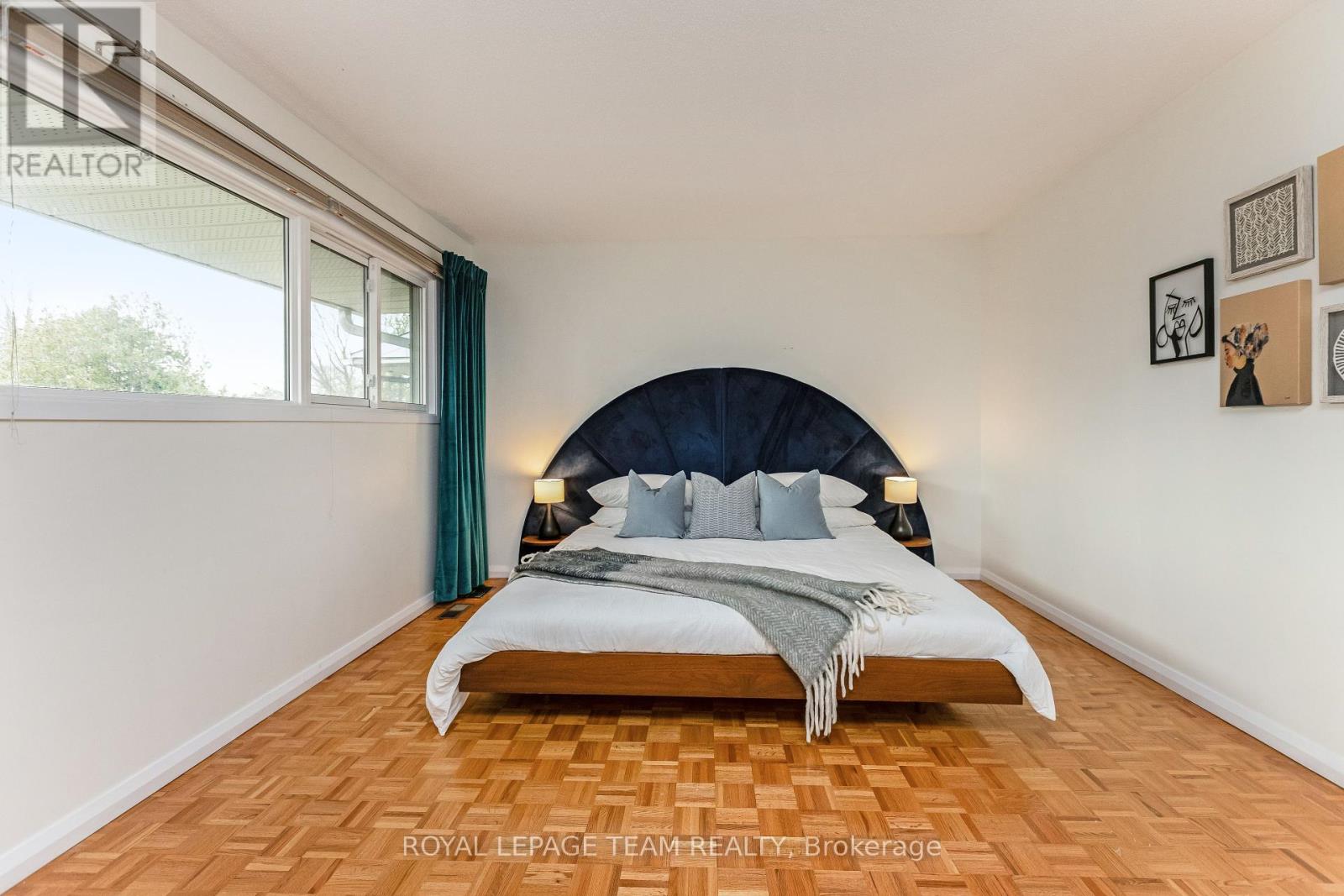 12 Pellan Crescent, Ottawa, Ontario  K2K 1J5 - Photo 13 - X12421108