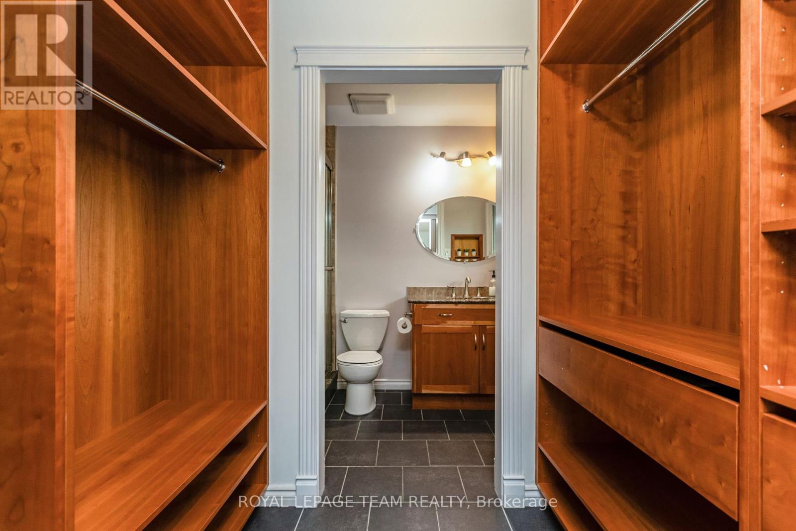 12 Pellan Crescent, Ottawa, Ontario  K2K 1J5 - Photo 14 - X12421108