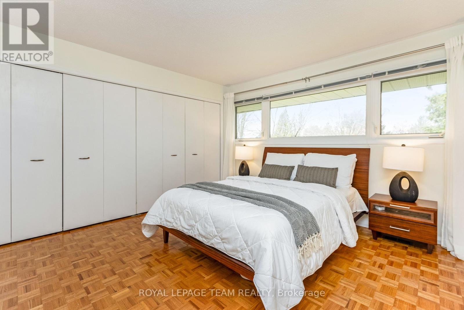 12 Pellan Crescent, Ottawa, Ontario  K2K 1J5 - Photo 17 - X12421108