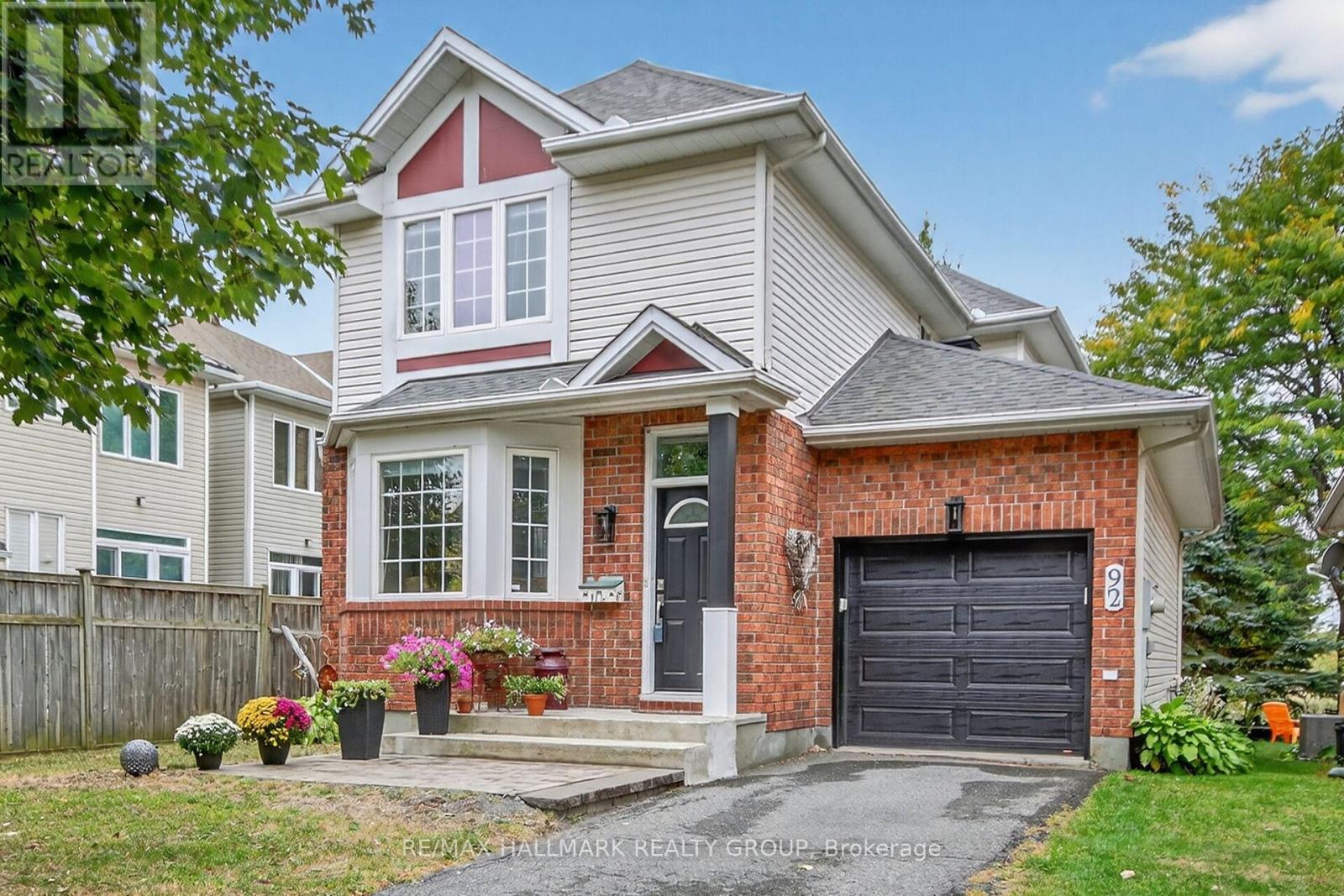 92 STONEMEADOW DRIVE, Ottawa, Ontario