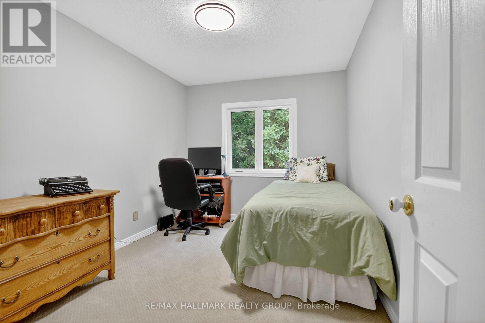 92 Stonemeadow Drive, Ottawa, Ontario  K2M 2M3 - Photo 23 - X12421172