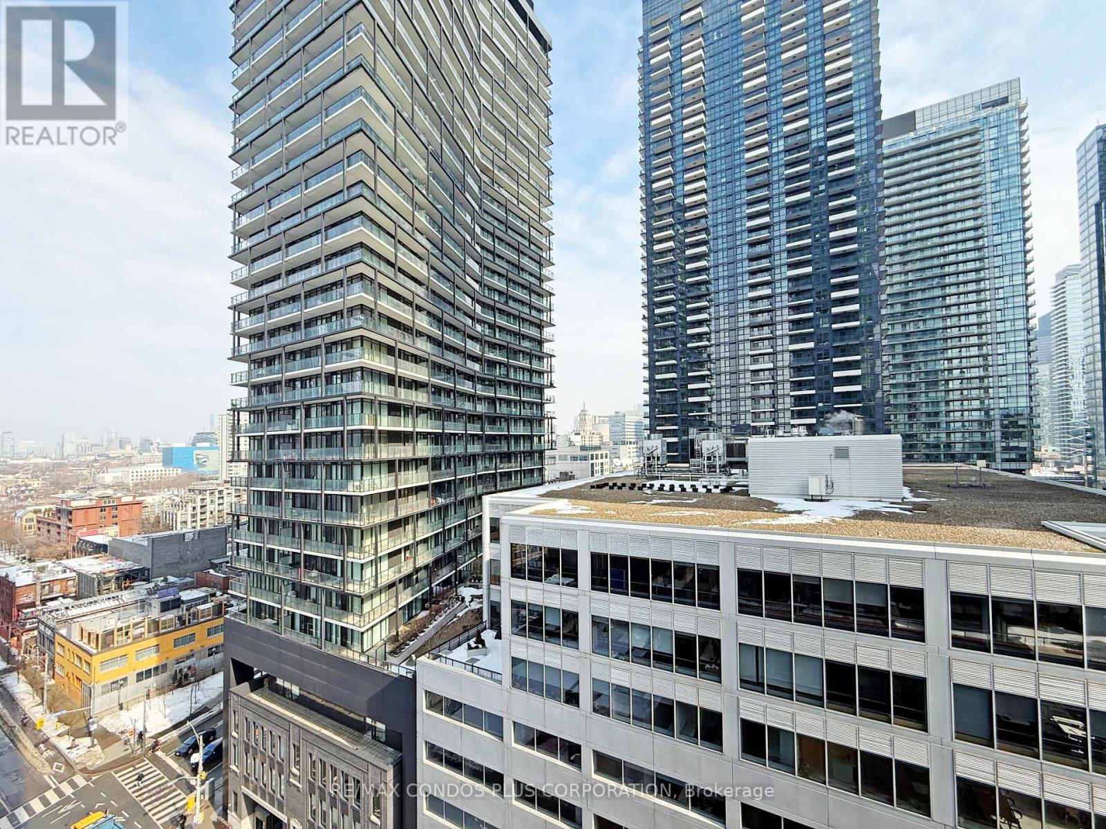 1305 - 108 Peter Street, Toronto, Ontario  M5V 0W2 - Photo 10 - C12420926