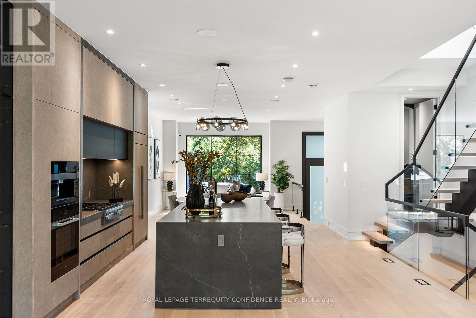 276 Horsham Avenue, Toronto, Ontario  M2R 1G4 - Photo 13 - C12419473